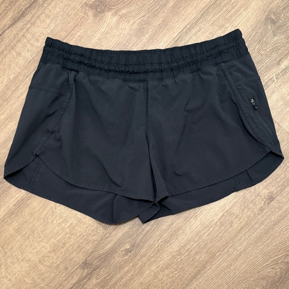 Lululemon Women's Black Athletic Shorts Size 12